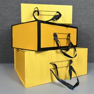 Designer Gift Wraps F Folding Box One-piece Portable Bag Clothing Magnetic Clamshell Packaging Box