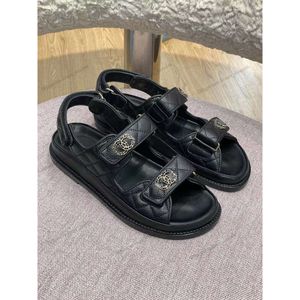 Sandali firmati Ciabatte da donna di alta qualità Pelle di vitello cristallo Scarpe casual Piattaforma trapuntata Pantofola da spiaggia estiva 35-41 Con scatola e borsa della spesa