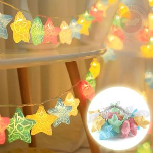 Juldekorationer 1.5/2/3/6M LED Crack Star Color Battery Light String Five Pointed Star String Lights Christmas Decoration Festival Room Layout 231025