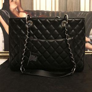 10a famoso preto em couro de couro bolsa de ombro tástas Totes Bolsas femininas Lady Letter Messenger Feminino Sacos de noite Ping