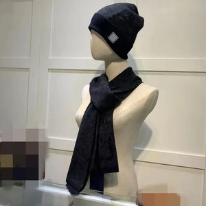 Louisity Vuttonity Designer Hat Scarf Set Luxury Men's Winter Scarf Snapback Seda Satin Ceckered Scarf Skate Skateboard Cap Black kc Woman Beanie Neckerchiefセット