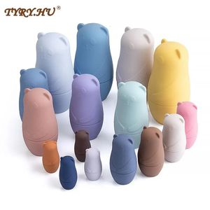 Bambole 1Set Montessori Nesting Doll Toy Matrioska russa Bambola Giocattoli educativi per bambini Blocchi impilabili in silicone Bambola all'interno della bambola 231024