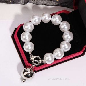 Large pearl bracelet beaded light luxury small delicate high sense bracelet new exaggerated hand jewelry for women