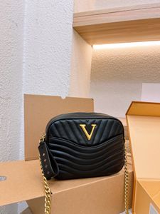 23SS Mens Women Luxurys Designer Totes Bags Кожаная сумочка Shouder Crossbody Ladies Сумка для камеры 23 см.