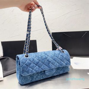 borse Borsa a mano con patta mini Borsa a spalla Borsa a tracolla in tela di jeans blu rosa Regolazione a cuore d'amore Tracolla a catena argento Borsa a tracolla di design da donna di lusso