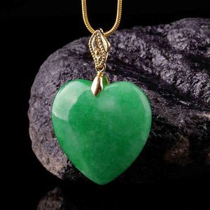 Jade Heart Necklace Pendant Stone 925 Silver Natural Fashion Charm Necklaces Green Luxury Jewelry Accessories Man Real Jadeite216i