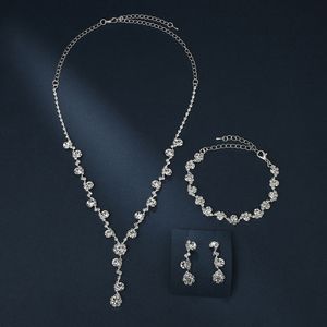 Novo colar de strass de cristal quente, colar de colar de prata Brincos brilhantes Jóias de casamento Conjuntos de jóias de noiva Acessórios para pessoas de noiva