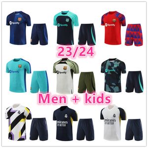 2023 2024 Barcelona Tracksuit Soccer Jerseys Barca Training Suit Män och barn 23 24 Barcelona Kort ärmskjorta Kit Fotbollsspåren överlevande Chandal