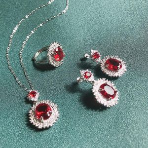 Collana Orecchini Set Lihua Rework Micro incrostato con zirconi Anello di lusso esagerato Femmina placcata 18K Colore Tesoro Piccione Sangue Flash