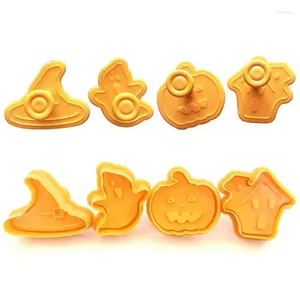 Bakningsverktyg Set Christmas Halloween Theme Plastic Cookie Cutter 3D Stamp Kolv Fondant Chocolate Mold Cake Decorating