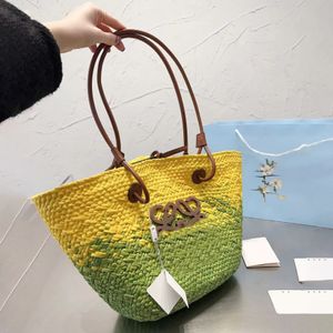 Designer Beach Bags große Kapazität Handtaschen Luxus Strohbeutel Mode Frauen gewebte Umhängetaschen Persönlichkeit Stroh weiblicher Totes