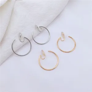 Orecchini posteriori color oro geometrico clip per orecchio rotondo non forato metallo semplici grandi orecchini cavi senza piercing orecchini per gioielli da donna