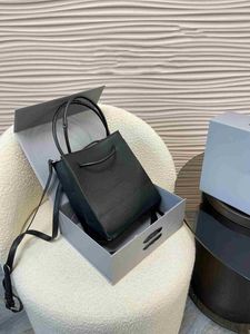 Lüks Tasarımcı Çanta Mini Tote Siyah Crossbody Çantalar Kadın Omuz Çantası Tasarımcı Tote Çantalar Çantalar Cep Telefonu Ruj