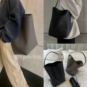 バケットトップレイヤーカウハイドニッチハイエンド感覚コミュニケーションQintuo Special Bag Leather容量肩