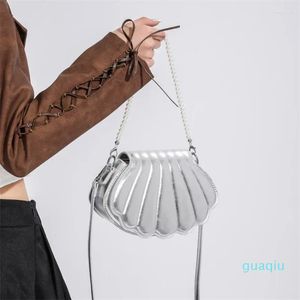 الأكياس المسائية أزياء سلسلة لؤلؤة قذيفة مصممة حقيبة يد الكتف محفظة رفرف للنساء الفتيات بو الجلود