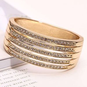 Europe and the United States exaggerated metal open bracelet female fashion personality diamond bracelet Korean version simple trend bracelet with accessories