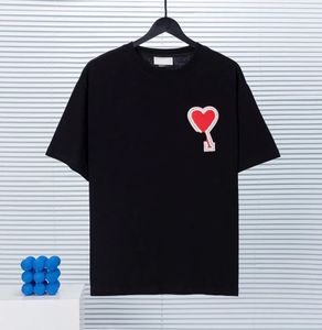 23SS NEW PLUSシャツTシャツとポロシャツのクルーネックトップス刺繍とラブパターンスタイルの夏のファッションストリートコットン刺繍男性向けの言葉