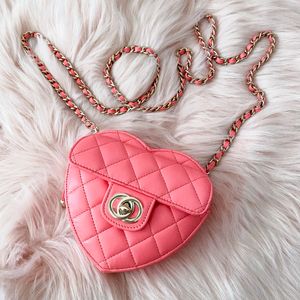 Luxuriöse Herz-Sattel-Halbmond-CC-Kettentasche, Designer-Damen-Schultertaschen, Damen-Kupplung, rosa Cross-Body-Mode-Handtasche, echtes Leder, Herren-Tragetaschen, gesteppte Umhängetasche