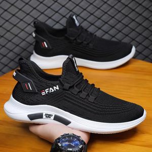 Scarpe eleganti da uomo traspiranti alla moda leggere da passeggio appartamenti da tennis maschili sneakers da corsa all'aperto fitness Zapatillas Hombre 231025