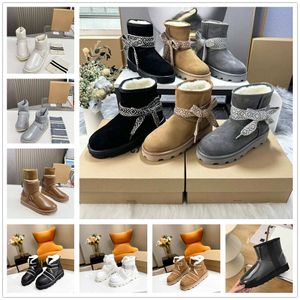 2022New One Shoe Two Wear Botas de neve Bling Series com resistente a rachaduras de gelo Couro lacado importado parte superior e lã de pele de carneiro Manga interna tamanhos 35-40 com caixa