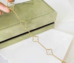 Van Clover Bransoletka Projektant Bransoletka Pearl 18K Złota marka miłosna Brzeczenie Bracelets B lśniące kryształowy diament biżuteria imprezy 2023