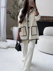 Frauen Zwei Stück Hose 2 stück Patchwork Anzug Tasche Revers Langarm Mantel Gerade Hose Sets 2023 Herbst Chic elegante Büro Dame Outfits 231026