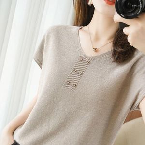 Women's T Shirts Summer Ice Silk Solid Female Clothe 2023 Color Elegant Korean Casual Top Women V-Neck-knapp Slim Sticke T-shirt P150