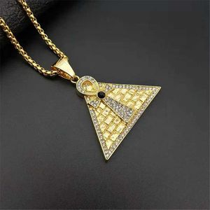 Hänge halsband Hip Hop Egyptian Pyramid Ankh Cross Pendant Halsband Rostfritt stål Guldfärg Iced Out Zircon Bling Charm smycken Dropshipping Q231026