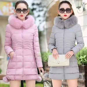 Women's Down Parkas 2023 Winter Women Jacket Parka Big päls krage huva tjock varm kvinnlig kappa casual outwear europeiska mode svarta toppar 231026