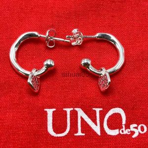 Stud 2023 Unode50 Hot Selling High Quality Simple Women's Earrings Romantiska smycken Presentväska i Europa och Amerika YQ231026