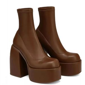 Boots Ankle Women Fashion High Platform Shaped Heel Chunky Heels Zipper Designer Shoes 45 231026