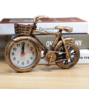 Väggklockor Creative Retro Bicycle Alarm Clock Office Bedside Table Living Room Home Gifts Hantverk 231026