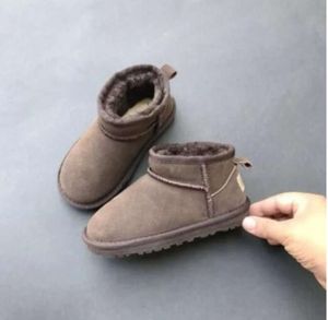 2024 New Boots Kids Australia Snow Boot Designer Children Shoes Winter Classic Ultra Mini Botton Baby Boys Girls Ankle Booties Kid Fur Suede502