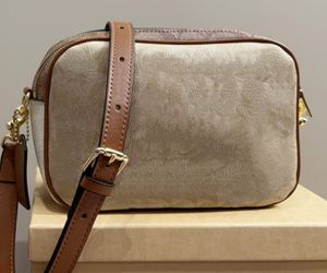 Kadınlar Lüks Tasarımcılar Çantalar Gerçek Deri Çanta Crossbody Omuz Çantası Cüzdan Çanta Çanta Çanta Anahtar Kart Cüzdan Moda Kadın Çanta T0.1 T Çok Renk Kamera Çantası