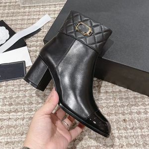2023 High-heeled boots Knee Boots with high heels 5cm Belt buckle decoration metal carved Special-Shaped Heel Round Toes Designer Fashion Zip Motorcycle High boots
