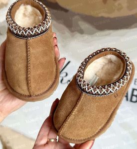 Boots Shoes Tasman II Slippers kids uggies mini boot Toddler Chestnut Fur Slides Sheepskin Shearling Classic Ultra Mini Boot Winter Mules Slip-on Wool Little Big55