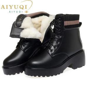Ботинки AIYUQI, женские ботинки челси, большие размеры, женская зимняя обувь из натуральной кожи, шерстяные полусапоги в британском стиле, женские 231026