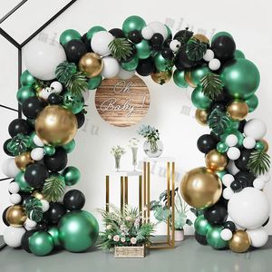 Decorações de Natal Metal Verde Ouro Balão Garland Arch Kit Crianças Aniversário Festa de Casamento Matte Preto Branco Látex Balões Baby Shower 231026