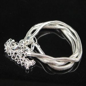Klasyczne DIY 925 Srebrne łańcuch węża Bracelety Fit Europen Charms Koraliki homarowe Bransoletka 50pcs252o