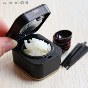 Kitchens Play Food 1 12 Scale Dollhouse Miniature Rice Cooker Mini Chopstick for Barbies Doll Pretend Play Kitchen Cooking Utensils Accessories ToyL231026