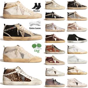 Top Fashion Women Mens Designer Casual Shoes Mid Star White Black Silver Glitter Pink White Leather Upper Sneakers Vintage Italy Brand Handmade Platform Trainers