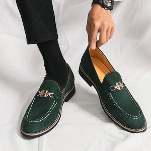 Sapatos formais britânicos masculinos camurça salto quadrado fundo plano dedos pontiagudos confortáveis e respiráveis sapatos casuais de escritório