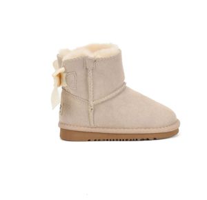 2024 Hot Boots Kids Australia Snow Boot Designer Children Shoes Winter Classic Ultra Mini Botton Baby Boys Girls Ankle Booties Kid Fur Suede569