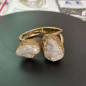 Bangle 2023 Natural Pearl Crystal Tooth Bracelet Women's Classic Noble And Elegant Dress Banquet Accessories