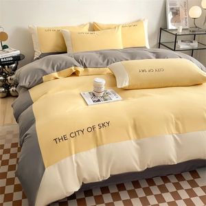 Yatak Setleri Saf Pamuk Bir Ekleme İşlemi Üç Parçalı Set Dört Yorum Kapağı Yatak Yastığı Sarı ve Gri 231026