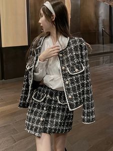 Two Piece Dress High-Quality French Sweet Runway Design Tweed Plaid Coat 2 Piece Sets For Women Irregular Short Skirt Woolen Set 231026