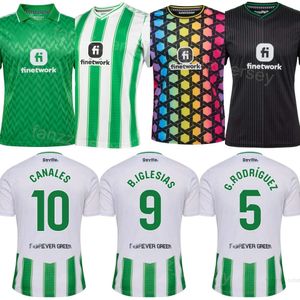 Vereinsmannschaft Fußball Real Betis 13 Rui Silva Trikots 21 Marc Roca 5 Guido Rodriguez 10 Ayoze Perez 12 Willian Jose 1 Claudio Bravo 17 SANCHEZ Fußballtrikot-Kits 2023 2024