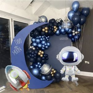 Christmas Decorations 130pcs Universe Outer Space Astronaut Rocket Galaxy Theme Latex Foil Balloons Garland Arch Kit Boy Birthday Party Decors Globos 231026