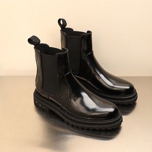 Mens Designer Boots الكاحل تنزلق على العلامة التجارية عالية الجودة نصف أحذية الذكور الكلاسيكية غير الرسمية أحذية الدراجات النارية الشتاء الحجم 38-45