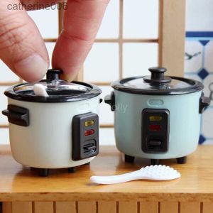 Kitchens Play Food 1/6 Scale Mini Rice Cooker Model Dollhouse Miniature Kitchen Appliances for Barbies Blyth Doll Food Accessories ToyL231026